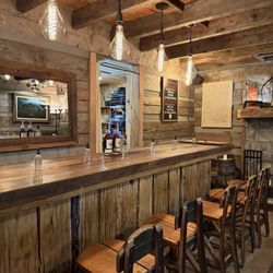 Leiper's Fork Distillery - Tasting bar