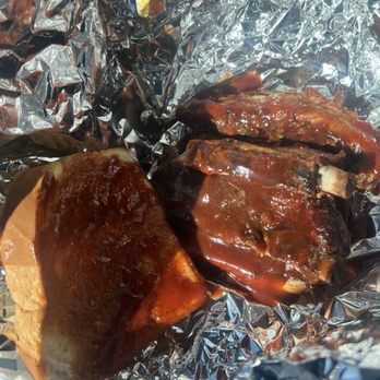 Rufus Ribs - Rib sandwich with sauce - Barbeque Near Me - Lake Wales, Florida Rufus Ribs - Rib sandwich with sauce - Barbeque Near Me - Lake Wales, Florida