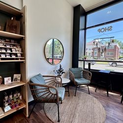 Overwinter Coffee - Seating areas and shopping section