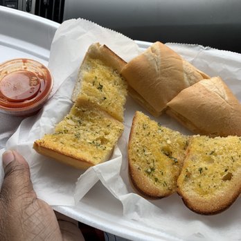 Simonetti's Italian - Simonetti Supremo Pizza garlic bread. - Pizza Near Me - Belmont, North Carolina Simonetti's Italian - Simonetti Supremo Pizza garlic bread. - Pizza Near Me - Belmont, North Carolina