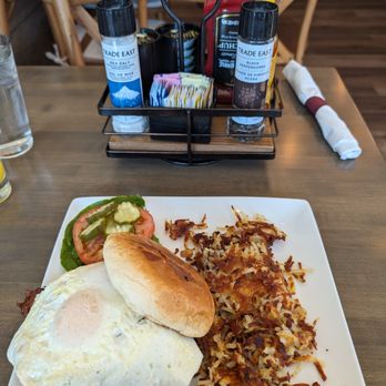 Egg House - Breakfast burger - Breakfast & Brunch Near Me - Arlington Heights, Illinois Egg House - Breakfast burger - Breakfast & Brunch Near Me - Arlington Heights, Illinois
