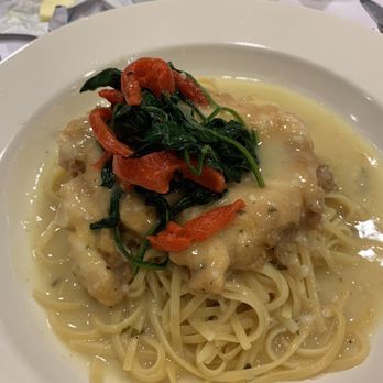 Villa Roma Resort - Mmm chicken linguine - Venues & Event Spaces Near Me - Callicoon, New York Villa Roma Resort - Mmm chicken linguine - Venues & Event Spaces Near Me - Callicoon, New York