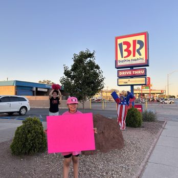 Baskin Robbins - The Forth of July just hits differently here at BR and in Gallup, NM! HONK! HONK! HONK! - Ice Cream & Frozen Yogurt Near Me - Gallup, New Mexico