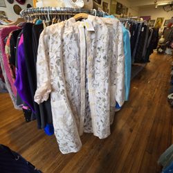 Market Vintage - Like the colors in this. Very soft.