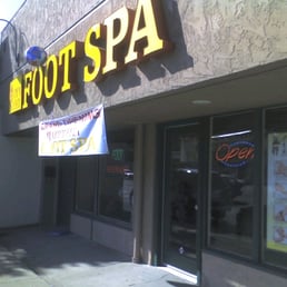 Front entrance El Camino Real