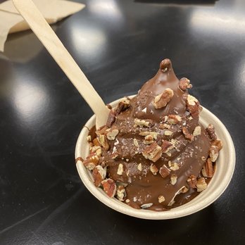 Elena’s On Orange - Elena's favorite + pecans - Convenience Stores Near Me - New Haven, Connecticut