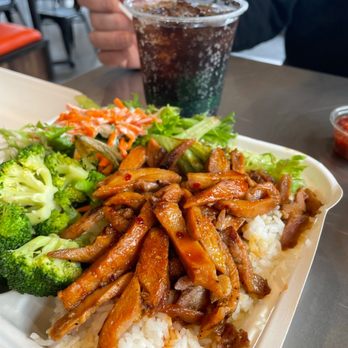 BB's Teriyaki Grill - Spicy chicken with rice, broccoli & salad - Japanese Near Me - Issaquah, Washington BB's Teriyaki Grill - Spicy chicken with rice, broccoli & salad - Japanese Near Me - Issaquah, Washington