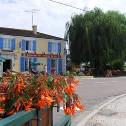 Auberge du Lac - Façade