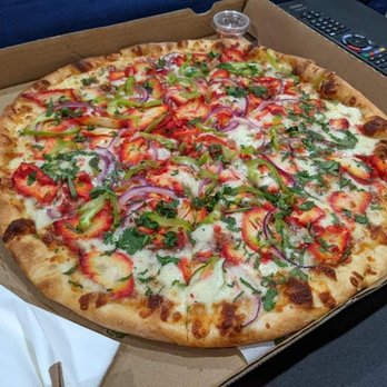 Tandoori Pizza - 31. Tandoori Chicken Pizza, a little too sweet for me - Pizza Near Me - Hawthorne, California