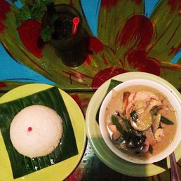 Green curry! Tastes better than it looks. Green curry! Tastes better than it looks.