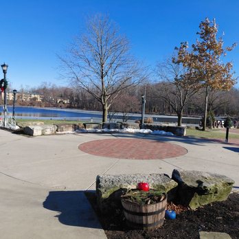 Coe Lake - Lakes Near Me - Berea, Ohio
