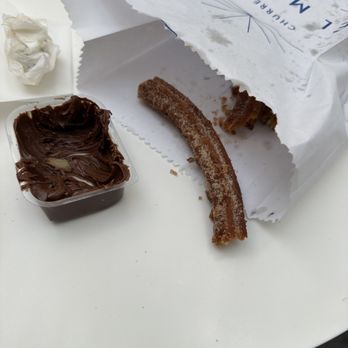 Churrería El Moro - Burnt churro and nasty chocolate sauce - Churros Near Me - Ciudad de México, DIF Churrería El Moro - Burnt churro and nasty chocolate sauce - Churros Near Me - Ciudad de México, DIF