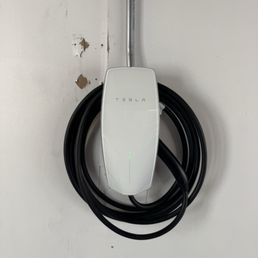 Tesla charger Tesla charger