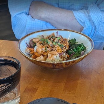 Market Broiler - Orange - Salmon Bowl - New American Near Me - Orange, California Market Broiler - Orange - Salmon Bowl - New American Near Me - Orange, California