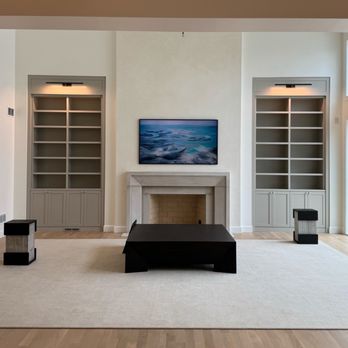 Hinsbrook Construction - Hinsbrook Construction Living Room Interior - General Contractors Near Me - Elmhurst, Illinois Hinsbrook Construction - Hinsbrook Construction Living Room Interior - General Contractors Near Me - Elmhurst, Illinois