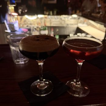 Deer Head Inn - The frothiest espresso martini ever (and manhattan) - Jazz & Blues Near Me - Delaware Water Gap, Pennsylvania Deer Head Inn - The frothiest espresso martini ever (and manhattan) - Jazz & Blues Near Me - Delaware Water Gap, Pennsylvania