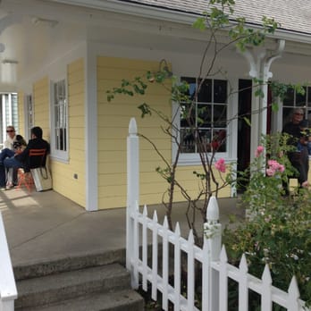 Brown Bear Baking - Coffee & Tea Near Me - Eastsound, Washington Brown Bear Baking - Coffee & Tea Near Me - Eastsound, Washington
