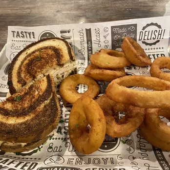 Coopers Tavern - Turkey Rachel Sandwich - Burgers Near Me - Edgewater, Maryland