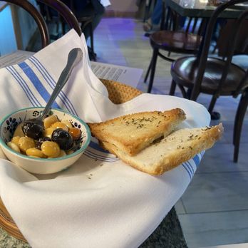Capoeira Restaurant - Free bread - Brazilian Near Me - Jersey City, New Jersey Capoeira Restaurant - Free bread - Brazilian Near Me - Jersey City, New Jersey