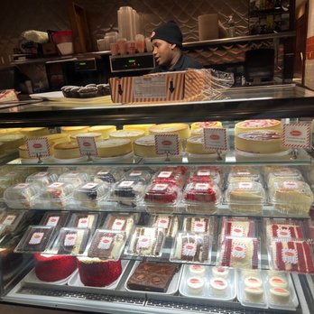 Junior's Restaurant - Bakeries Near Me - New York, New York