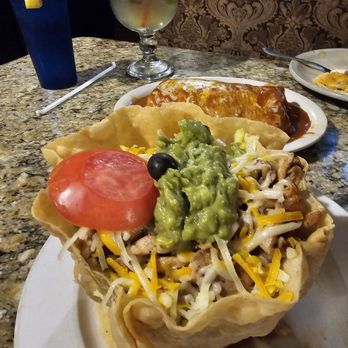 Casa Gamino - Grilled Chicken Taco Salad & Wet Chicken Burrito - Mexican Near Me - Paramount, California