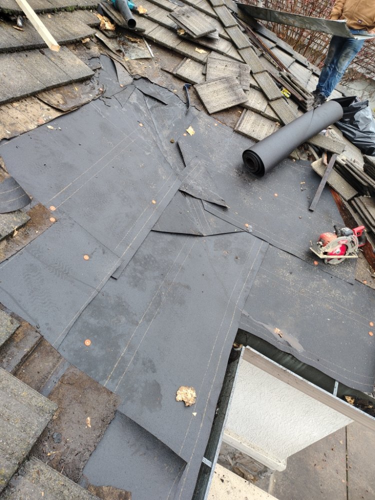 Slide of RP Gutter Cleaning