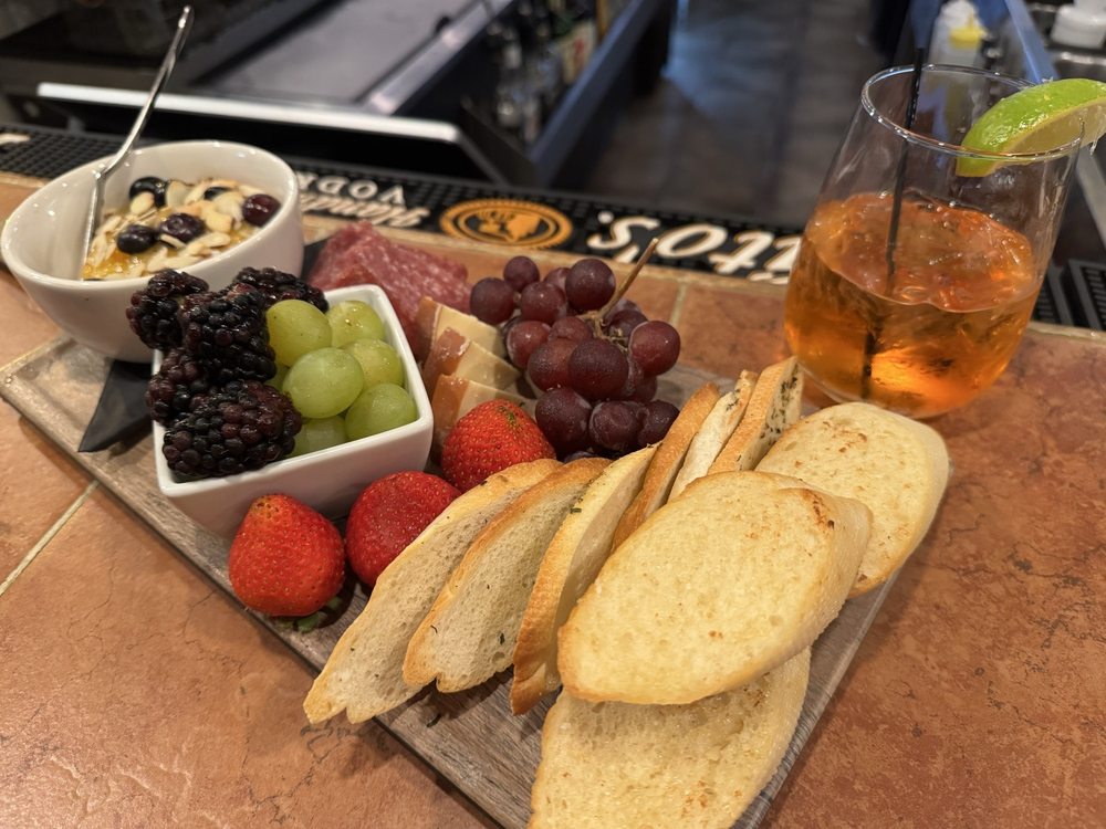 Sassy Chophouse + Cocktails Logo