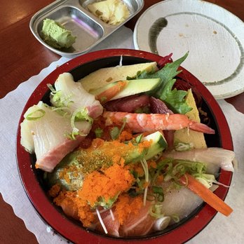 Sushi Akito - Chirashi Bowl - Sushi Bars Near Me - Rancho Palos Verdes, California Sushi Akito - Chirashi Bowl - Sushi Bars Near Me - Rancho Palos Verdes, California