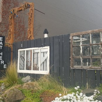 MOTO - Exterior (4/16/22) - Pizza Near Me - Seattle, Washington