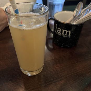 Jam On Hawthorne - NA peach mimosa - Breakfast & Brunch Near Me - Portland, Oregon Jam On Hawthorne - NA peach mimosa - Breakfast & Brunch Near Me - Portland, Oregon
