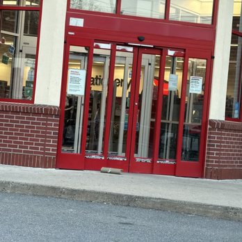CVS Pharmacy - Front door - Pharmacy Near Me - MALDEN, Massachusetts CVS Pharmacy - Front door - Pharmacy Near Me - MALDEN, Massachusetts