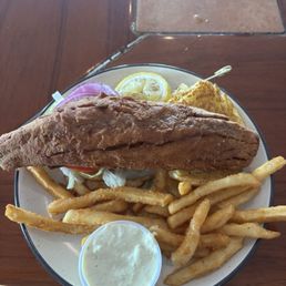 Chow'da & fish samich! Delish... Chow'da & fish samich! Delish...