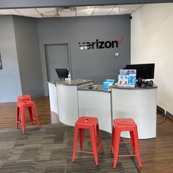 Verizon Authorized Retailer - TCC