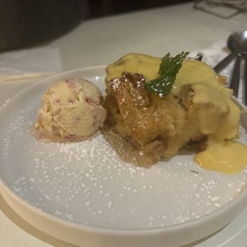 The Boxty House - Bread and butter pudding 4/5 - Irish Near Me - Dublin, D The Boxty House - Bread and butter pudding 4/5 - Irish Near Me - Dublin, D
