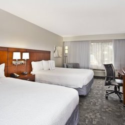 Courtyard By Marriott Gulfport Beachfront