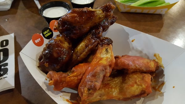 Buffalo Wild Wings by null