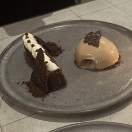 Ask Henry, it was amazing with chocolate and coffee flavors Ask Henry, it was amazing with chocolate and coffee flavors