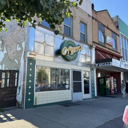 Oram's Donut Shop - Exterior