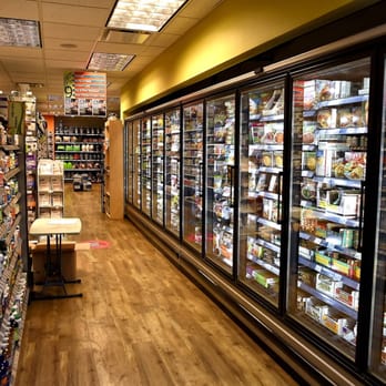 Healthy Planet - a grocery store aisle - Grocery Near Me - Toronto, Ontario