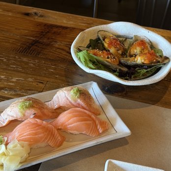 Torarenbou Sushi Bistro - Sake Salmon Belly grilled mussels - Japanese Near Me - Dublin, California Torarenbou Sushi Bistro - Sake Salmon Belly grilled mussels - Japanese Near Me - Dublin, California