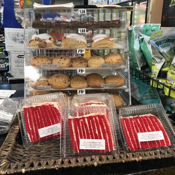 Busy Bee - a display of cookies and pastries - Convenience Stores Near Me - Lake City, Florida Busy Bee - a display of cookies and pastries - Convenience Stores Near Me - Lake City, Florida