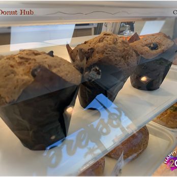 Donut Hub - Pastry case - Donuts Near Me - Orange, California