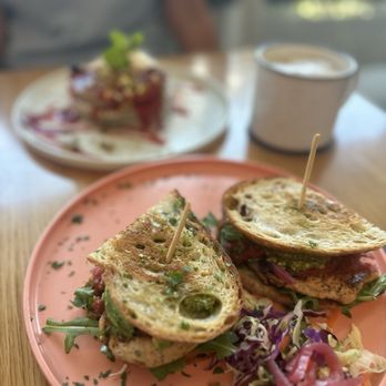 Outpost Kitchen - Pesto chicken sandwich - Breakfast & Brunch Near Me - Costa Mesa, California Outpost Kitchen - Pesto chicken sandwich - Breakfast & Brunch Near Me - Costa Mesa, California