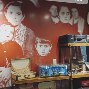 Arab American National Museum - Museums Near Me - Dearborn, Michigan
