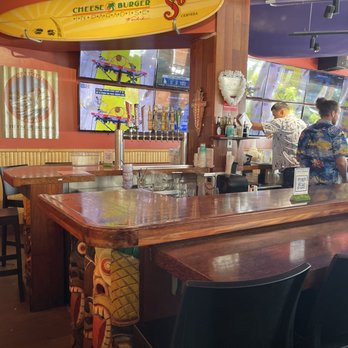 Cheeseburger In Paradise - Bar area - Burgers Near Me - Honolulu, Hawaii
