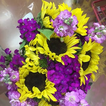 Trader Joe's - Incredible $10 bouquet - Grocery Near Me - Davis, California Trader Joe's - Incredible $10 bouquet - Grocery Near Me - Davis, California