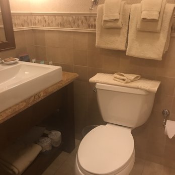 Elevation Hotel & Spa - Bathroom - Hotels Near Me - Crested Butte, Colorado Elevation Hotel & Spa - Bathroom - Hotels Near Me - Crested Butte, Colorado