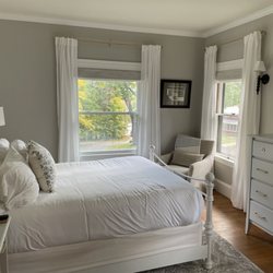 Noble House Inn - The library room! So lovely, the sheets are sooooo soft absolutely the best sleep.