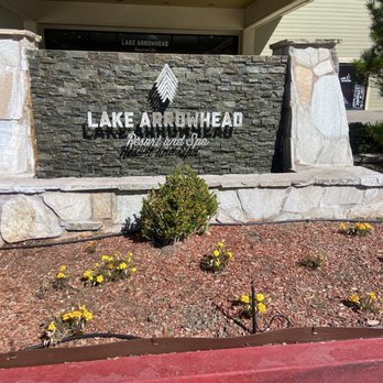Lake Arrowhead Resort & Spa - Entrance - Resorts Near Me - Lake Arrowhead, California