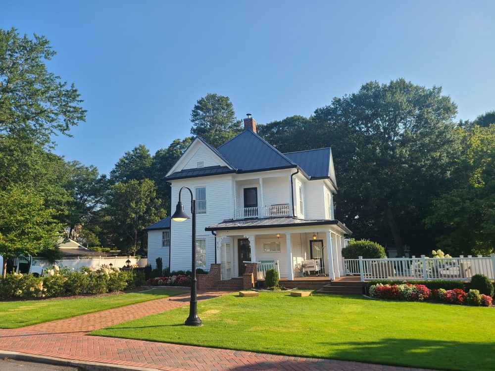 Slide of A&B Metal Roofing